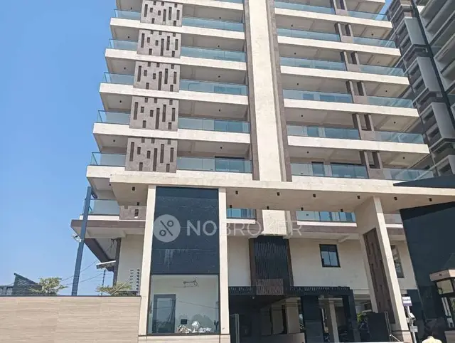 Luxurio 75 Residences